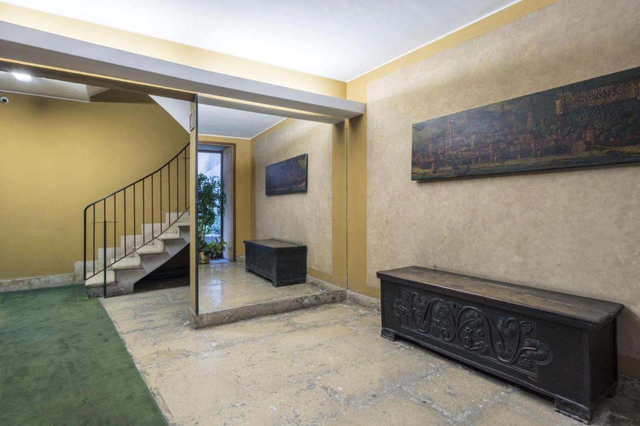 Easylife - San Babila - Elegante E Rifinito Bilocale Nel Cuore Della Citta Milán Exterior foto